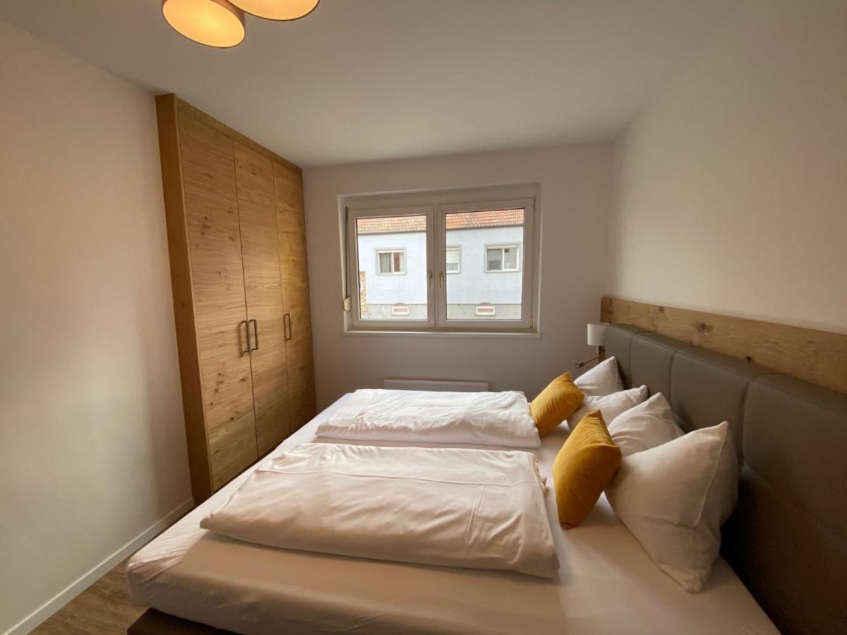 Freitag - H1 Apartment Winden am See