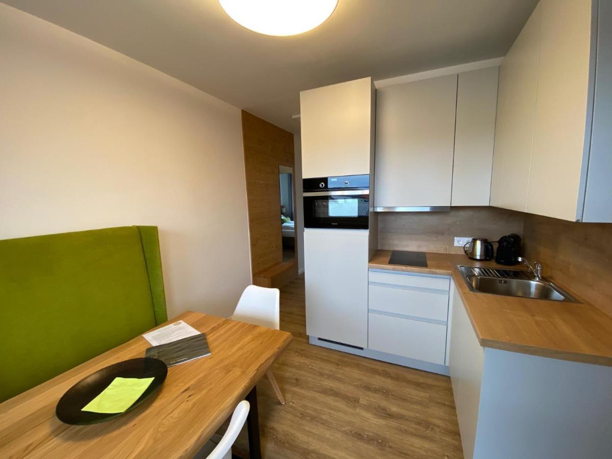 Freitag - H1 Apartment Winden am See